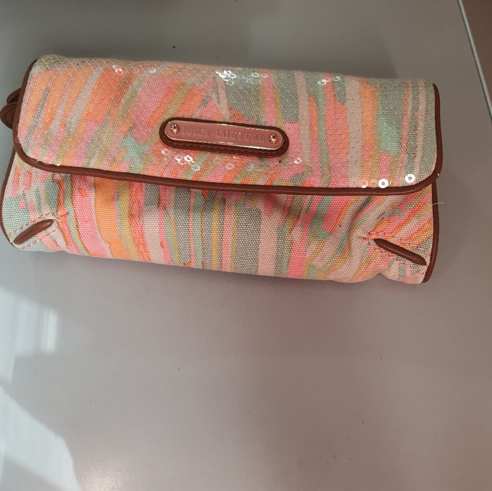 Juicy couture clutch